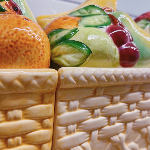 Cottagecore Vintage GOURMET Fruit Basket & Daisy Flowers Canister Set of 3 - Picture 9 of 11